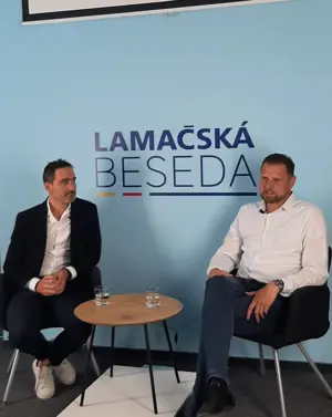 Lamačská beseda s Tomášom Sternom je už online