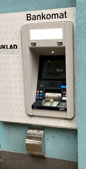 Odstávka bankomatu Tatra banky